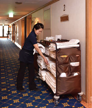 ｢HOTEL LINEN WAGON｣＋｢LINEN COLLECTING WAGON｣