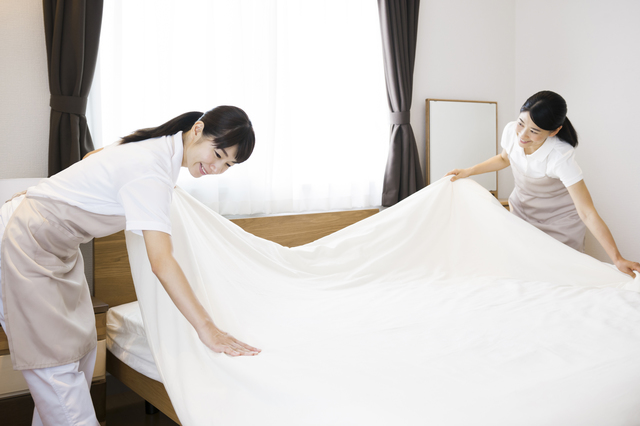 メイキング ベッド 自宅でもできる！ホテルのベッドメイキング術で寝室の快適度アップ！